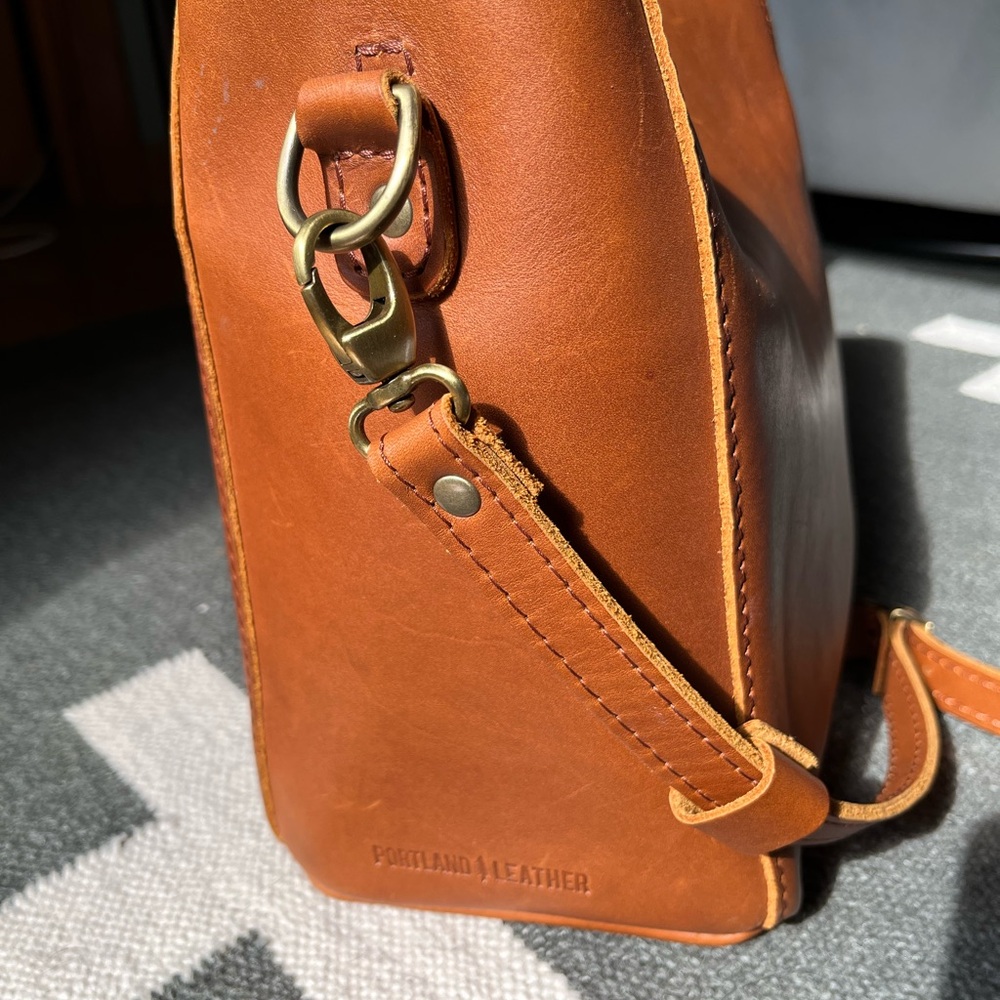Portland Leather Goods PLG Butterfly Bucket Bag - Picture 3 of 9